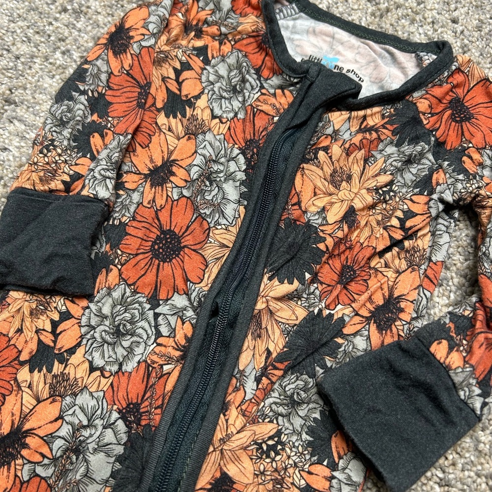 Little One Shop Floral Bamboo Zip Romper – Size 0-3M